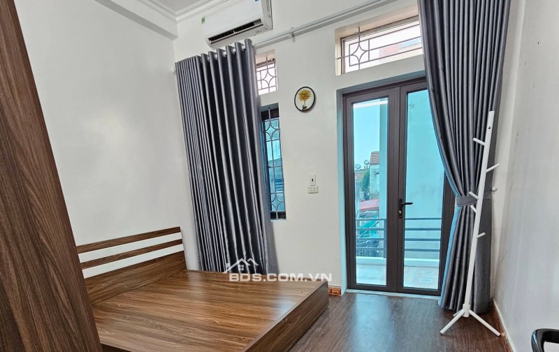 BÁN NHÀ ĐẸP GIÁ RẺ 1.79 TỶ 3 TẦNG 46M2 ( TÂY NAM ) NGÕ ĐIỆN BIÊN