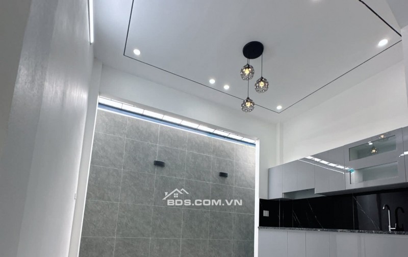 BÁN NHÀ ĐẸP 2.35 TỶ 3 TẦNG 50M2 ( TÂY NAM ) NGÕ RỘNG CÙ CHÍNH LAN