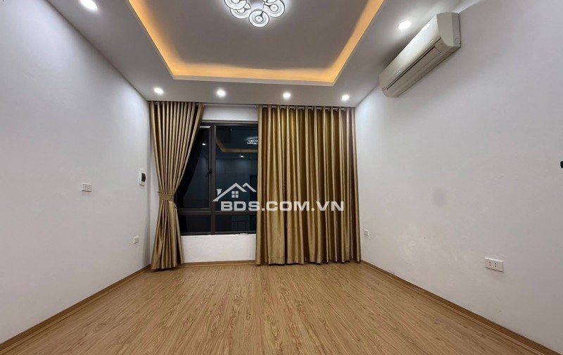Bán Nhà Gần Phố Hồng Mai, Hai Bà Trưng 19/22m, 5 tầng, mt 3.5m, giá 6.38 tỷ