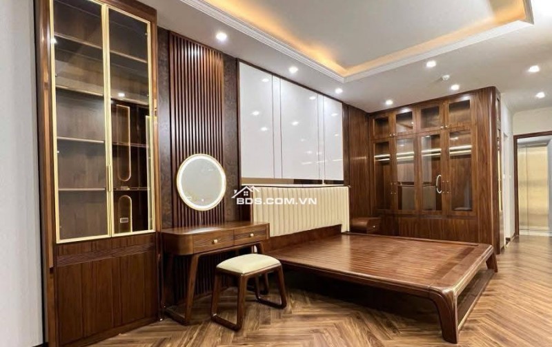 Bán Nhà Ô Tô Trong Nhà, Hoàng Đạo Thành, Thanh Xuân 42m, 8 tầng, giá 20.5 tỷ.