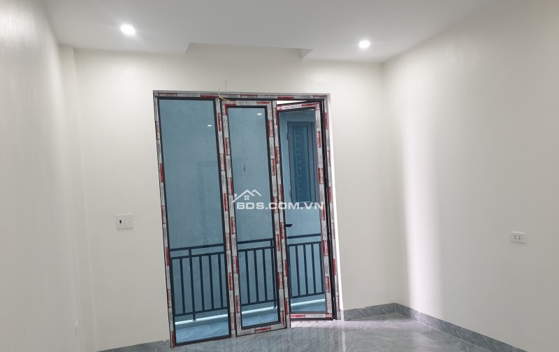 BÁN NHÀ ĐẸP 1.8 TỶ 3 TẦNG 45M2 XÂY MỚI NGÕ NGẮN TRẦN HUY LIỆU