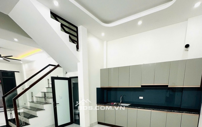 BÁN NHÀ ĐẸP 2.668 TỶ 3 TẦNG 47M2 ( TÂY NAM ) NGÕ TRẦN HUY LIỆU
