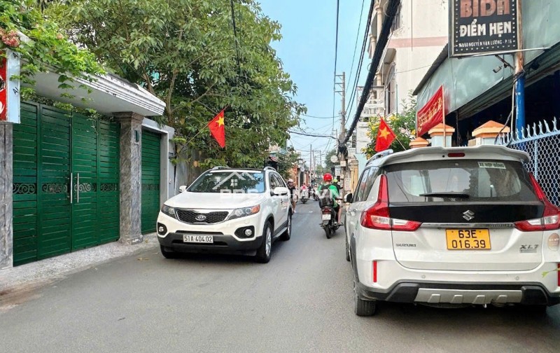 Bán đất tặng nhà 3 lầu ngang 12m hẻm 350/ Nguyễn Văn Lượng 132m2 ngay Lotte chỉ 14.8 tỷ.