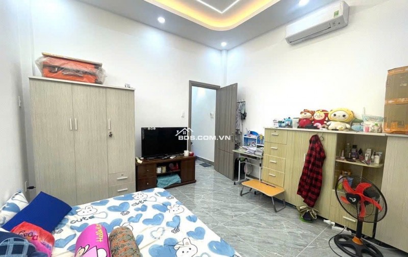 Bán nhà hẻm 331 Phan Huy Ích 70m2 view gốc 4 tầng tiện làm CHDV với 12PN chỉ 13.5 tỷ