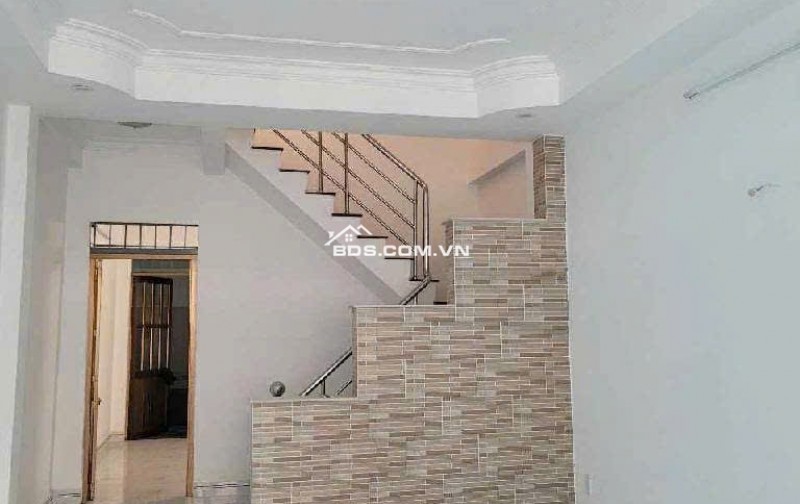 BÁN NHÀ 3 TẦNG, BÌNH CHÁNH, HẺM 8M, GẦN BẾN XE MIẾN TÂY, 56 M² (4X14), 4.X TỶ.