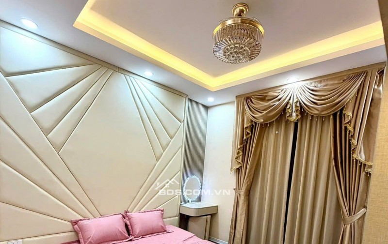 Bán Nhà Thang Máy, Gần Phố, Đường Hoàng Mai 31m, 6 tầng, mt 3.8m, giá 9.55 tỷ.