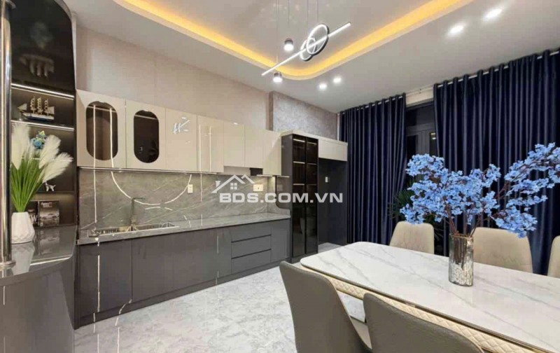 Bán nhà MTKD ngay chợ Nguyễn Tư Giản 80m2 6 lầu đẹp có thang máy KD đa nghề 14.5 tỷ.