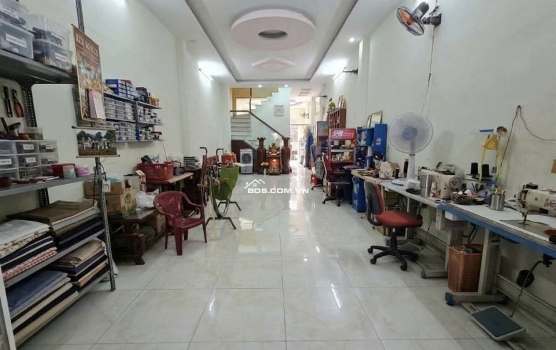 Bán nhà 1 trệt 1 lầu mặt tiền DT42, Đông Thạnh Hóc Môn tiện kinh doanh