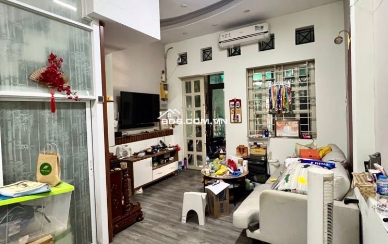 Nhà 2 tầng Bờ Bao Tân Thắng- ngay Aoen Tân Phú
