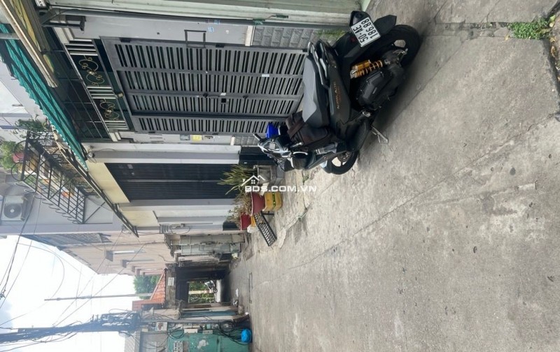 BÁN NHÀ HẺM 889 TRẦN XUÂN SOẠN - TƯƠNG LAI NGAY CẦU NGUYỄN KHOÁI - KẾ BÊN BV TÂN HƯNG - TIỀM NĂNG TĂNG GIÁ CAO - DIỆN TÍCH NGANG LỚN TIỆN XÂY CHDV -