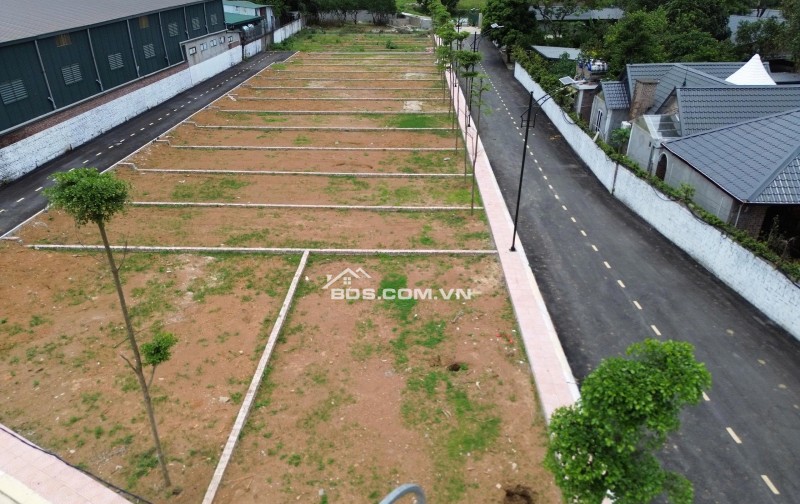 Hiếm có lô đất 2 mặt tiền mặt đường trục tiện kinh doanh gần ĐHQG
