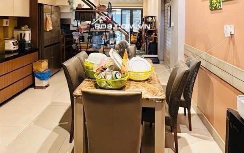 Bán nhà đường Kha Vạn Cân, Linh Trung, Thủ Đức, TP HCM. DT 56m2, 4 tầng. Giá - 8.5 tỷ