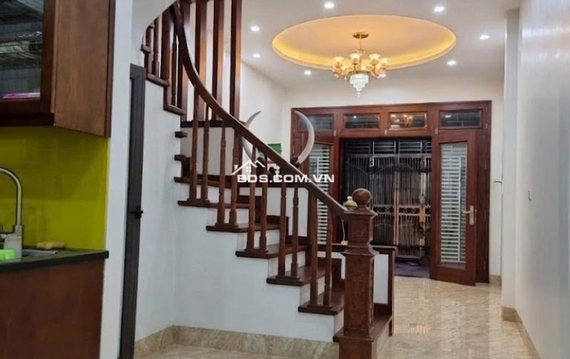 BÁN NHÀ MỚI TINH-VỊ TRÍ ĐẸP HIẾM CÓ-MẶT NGÕ THÔNG Ô TÔ-THẠCH BÀN, LONG BIÊN CHỈ VỚI 5.X TỶ