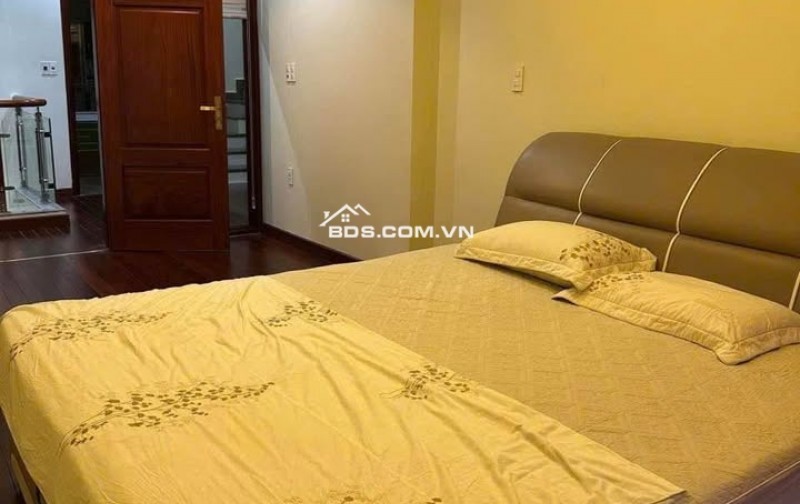 NGÕ THÔNG – Ô TÔ ĐỖ CỔNG – KHU VỰC SẦM UẤT – NHÀ 5 TẦNG MỚI TINH – TRUNG TÂM PHÚC LỢI