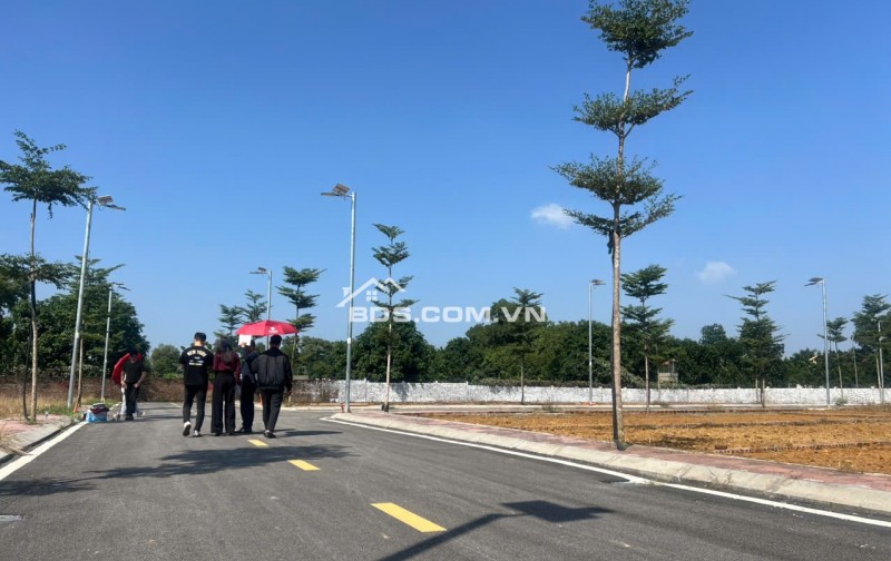 Hiếm có suất ngoại giao lô đất Phú Cát sát Metro City, mặt đường tỉnh 446, ngã tư Vai Réo