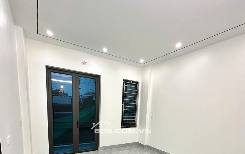 BÁN NHÀ  2.699 TỶ 3 TẦNG 52M2  XÂY MỚI NGÕ NGẮN ĐƯỜNG TRƯỜNG CHINH