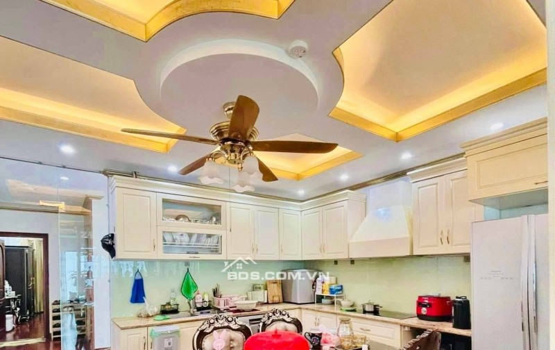 Bán Nhà Vừa Ở Vừa Kinh Doanh Tôn Thất Tùng - Tam Khương, Đống Đa 99m, 7 tầng, mt 5.2m, giá 36 tỷ.