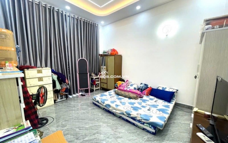 Bán nhà hẻm 331 Phan Huy Ích 70m2 view gốc 4 tầng tiện làm CHDV với 12PN chỉ 13.5 tỷ