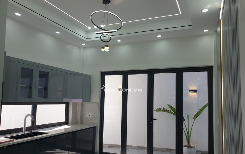 BÁN NHÀ SIÊU ĐẸP 3.3 TỶ 3 TÀNG 96M2 CÓ SÂN Ô TÔ NGÕ THÁI BÌNH