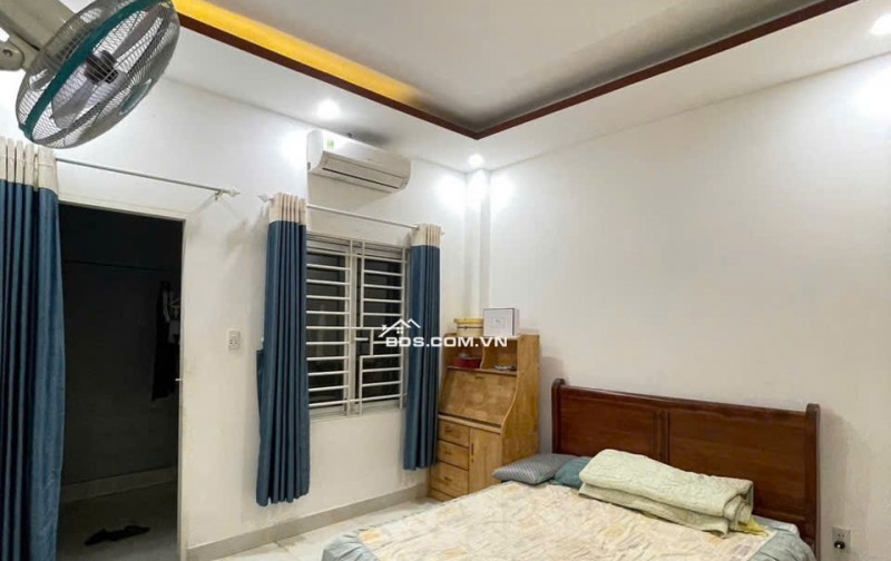 Bán nhà đúc 2,5 tấm hẻm 142 đường số 339 P. Phước Long B, Q9 cũ