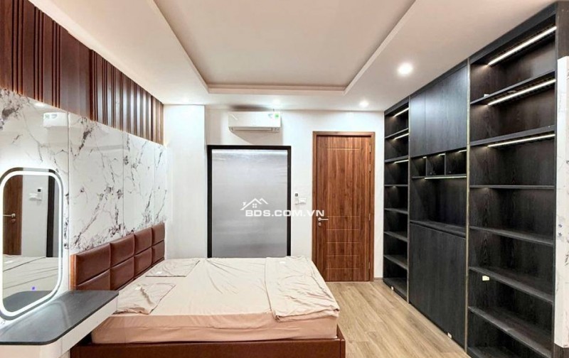 Bán Nhà Kinh Doanh Trần Duy Hưng, Cầu Giấy 65m, 8 tầng, mt 4.2m, giá 31.4 tỷ.