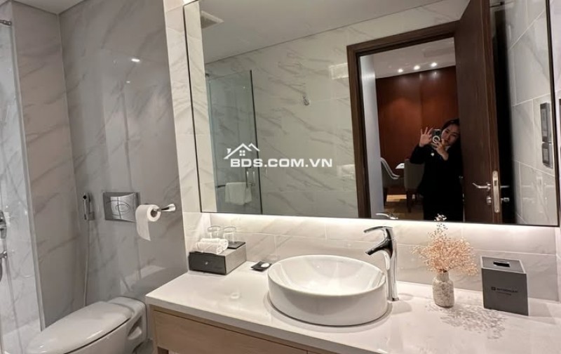 Chính chủ bán căn hộ The Soleil Đà Nẵng, view biển mặt biển Mỹ Khê, cho thuê 20tr đến 30tr/tháng