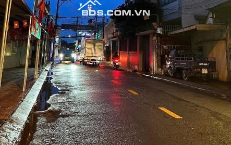 + MỚI NHÀ VƯỜN LÀI QUẬN 12
+ Dt : 4.6m x 37m 172m2
+ Kc : 2 tầng 4 Pn 3vs
+ Giá : 11.8 Tỷ