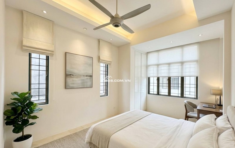 NHÀ ĐẸP MẶT PHỐ - HIẾM - KINH DOANH ĐỈNH - Ô TÔ TẢI TRÁNH - TIỆN ÍCH NGẬP TRÀN 
- Vào ở Ngay.