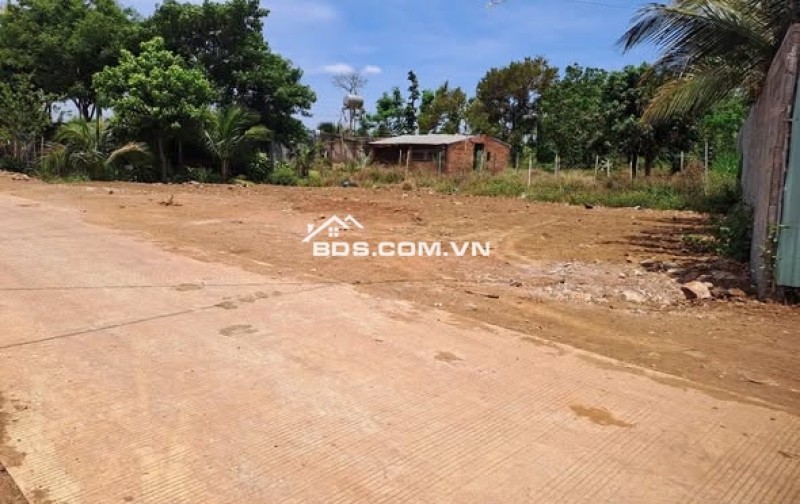 Đất sát khu đấu giá Ea Pok - Cư Mgar - Đăk Lăk