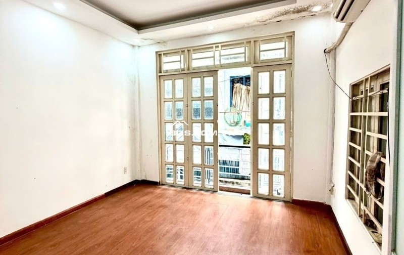 NGAY NGÃ TƯ PHÚ NHUẬN - 20m2 - 3 TẦNG - CĂN GÓC - 3.55 TỶ