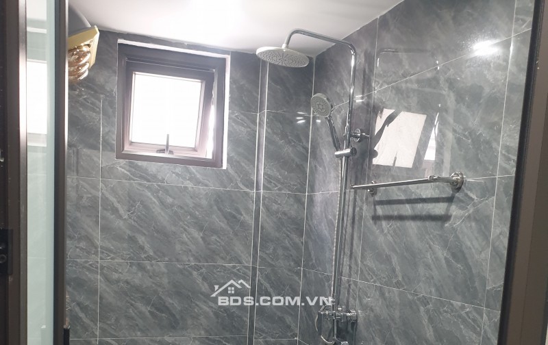 BÁN NHÀ ĐẸP 1.75 TỶ 3 TẦNG 52M2 ( HƯỚNG ĐÔNG ) NGÕ KHU ĐỆ TỨ