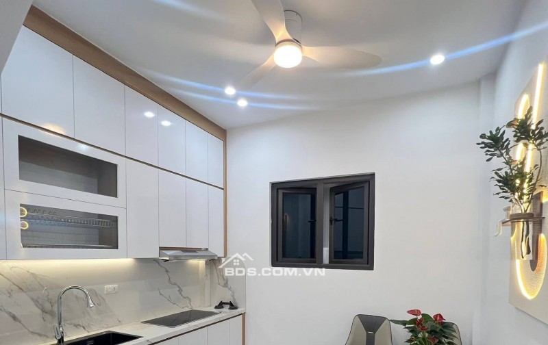 Bán Nhà Kim Giang, Hoàng Mai 36m, 4 tầng mt 3.3m, giá 8.9 tỷ