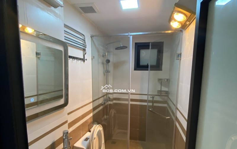 Cho thuê Căn chung cư mini Full đồ cực xịn. Ban công View mặt hồ tại 193 Trích Sài. Chỉ 5.8tr