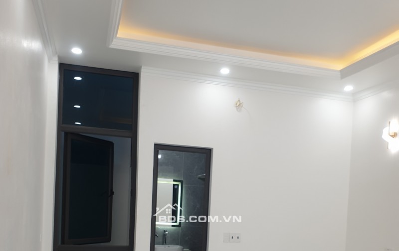 BÁN NHÀ ĐẸP 4 TẦNG 52M2 CÓ GARA Ô TÔ ĐÔ THỊ BÃI VIÊN GIÁ 4.6 TỶ