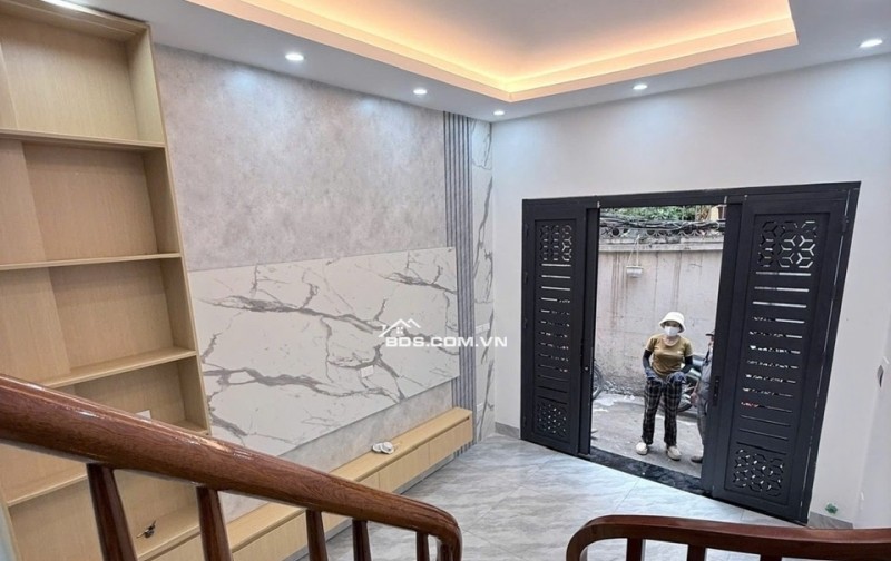 NHÀ ĐẸP MINH KHAI 33m2 – 4 TẦNG – GẦN Ô TÔ – 6 PHÒNG NGỦ – NỞ HẬU – NHỈNH 8 TỶ