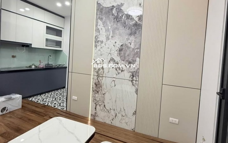 BÁN CHUNG CƯ KĐT VIỆT HƯNG LONG BIÊN  NHỎ TIỀN