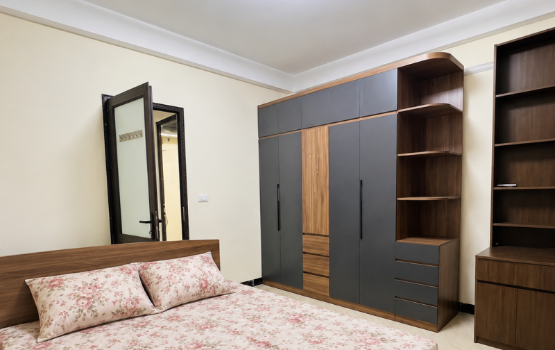 CỰ KHỐI LONG BIÊN–NHÀ ĐẸP 5 TẦNG–NGÕ NÔNG–Ô TÔ ĐỖ CỬA–GẦN AEON– GIÁ CHỈ 5. x TỶ