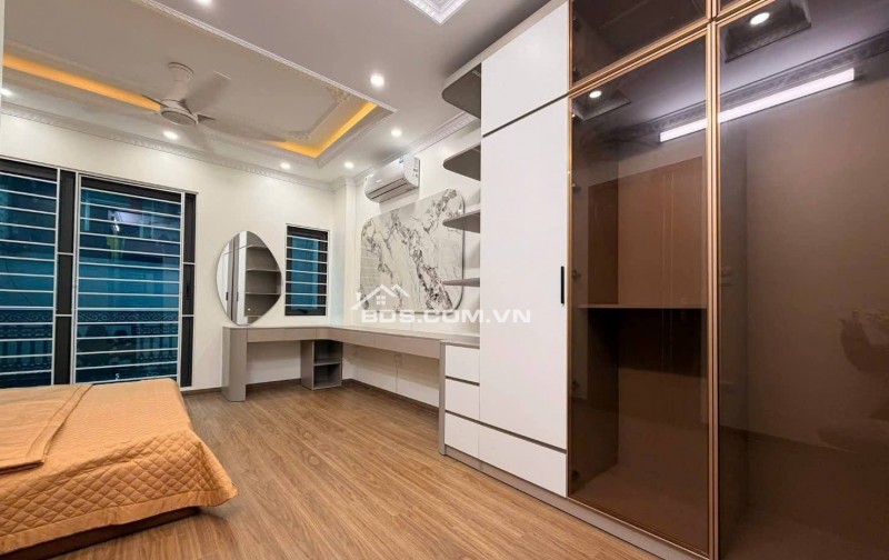 Bán Nhà Phố Cổ Nguyễn Cao, Hai Bà Trưng 47m, 6 tầng, mt 4m, giá 14.6 tỷ.