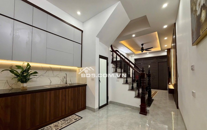 Bán Nhà Trường Chinh, Đống Đa 33m, 4 tầng, mt 3.8m, giá 9.2 tỷ