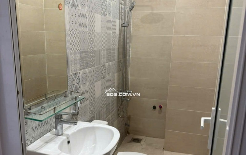 Bán nhà siêu đẹp 5x20m 1 trệt 3 lầu sân thượng MT Trịnh Quang Nghị Bình Chánh