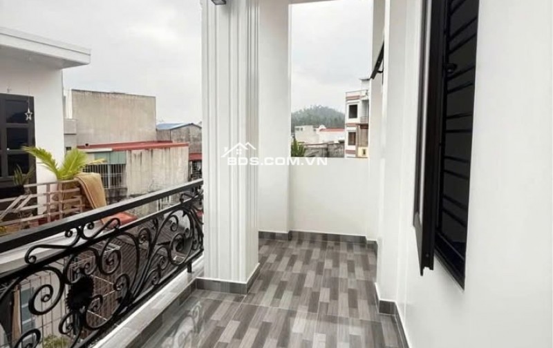 Bán Nhà 3 Tầng Ngay Trung tâm Phường Kiến An - Vườn Hoa Chéo