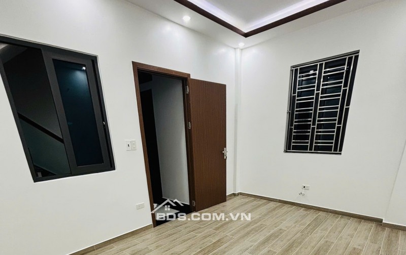 Nhà 4 tầng đẹp độc lập, mặt đường 10m, gần Metro, gần bến xe Thượng Lý, Sở Dầu, Hồng Bàng
