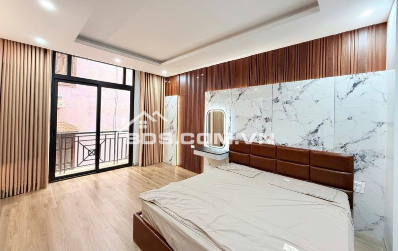 Bán Nhà Kinh Doanh Trần Duy Hưng, Cầu Giấy 65m, 8 tầng, mt 4.2m, giá 31.4 tỷ.