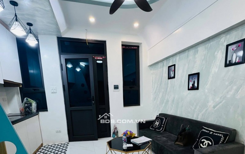Bán Nhà Trần Đại  Nghĩa, Hai Bà Trưng 40m, giá 2.15 tỷ.