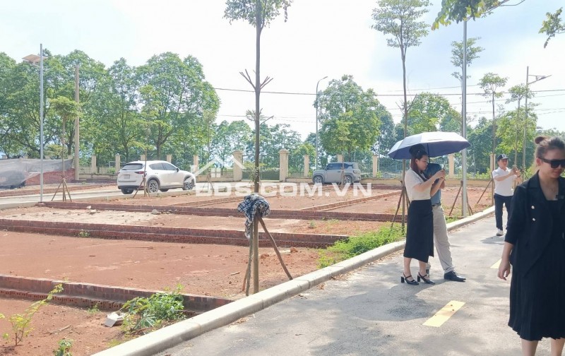 MỞ BÁN 29 LÔ ĐẤT ĐẸP TRUNG TÂM THỊ XÃ SƠN TÂY  Giá 1,4 tỷ - 1,6 tỷ , diện tích 80m2 - 100m2.