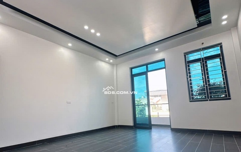 BÁN NHÀ 4.85 TỶ 4 TẦNG 77M2 CÓ SÂN Ô TÔ KHU  ĐÔ THỊ MỸ TRUNG