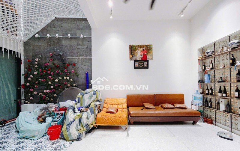 Bán nhà sân vườn Lâm Văn Bền, Q7, 100m2, giá chỉ 11 tỷ