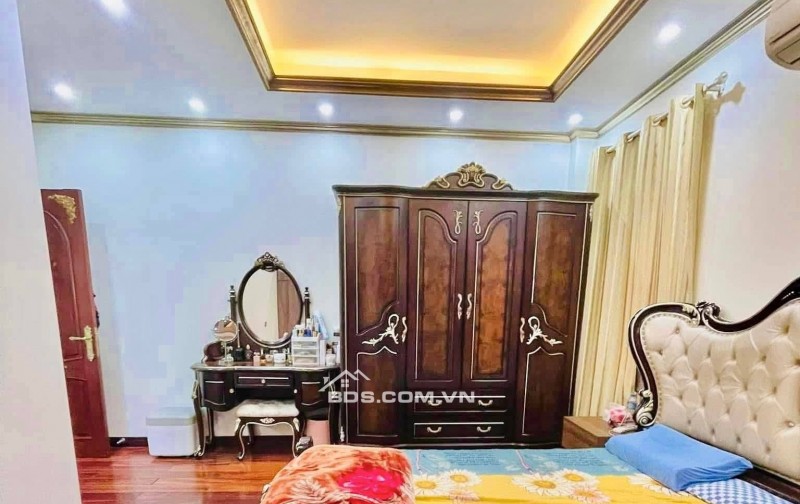 Bán Nhà Vừa Ở Vừa Kinh Doanh Tôn Thất Tùng - Tam Khương, Đống Đa 99m, 7 tầng, mt 5.2m, giá 36 tỷ.