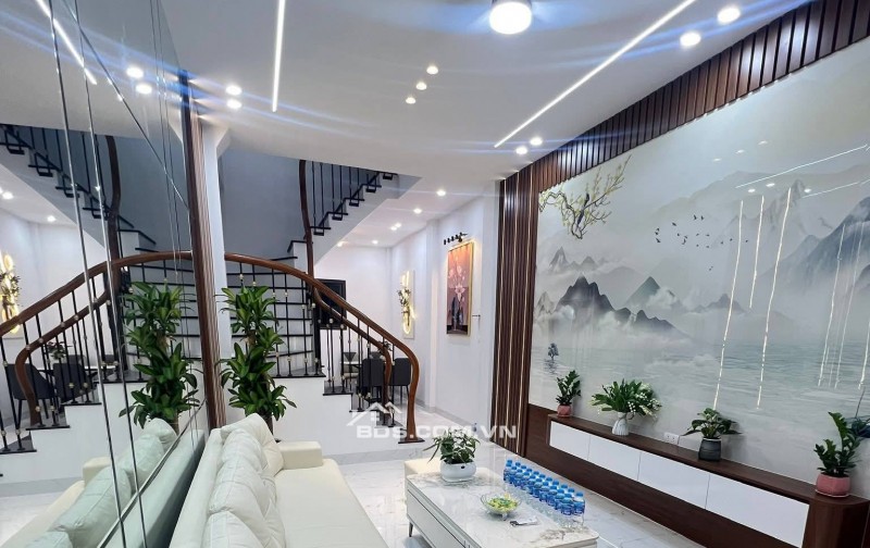 Bán Nhà Kim Giang, Hoàng Mai 36m, 4 tầng mt 3.3m, giá 8.9 tỷ