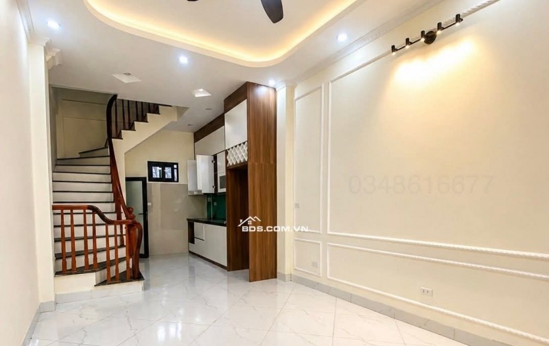 Trung tâm thanh trì - ngọc hồi - 35m - 6 tầng - sđcc